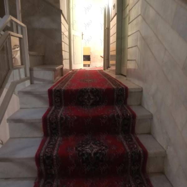                                             خانه دربست ویلایی
                                                                                منزل ویلایی
                                        در  قم