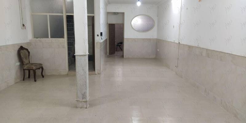 زیر زمین 120 متری