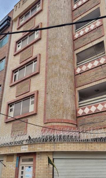                                             آپارتمان شیک، بزرگ و محکم
                                                                                آپارتمان
                                        در جعفرطیار (بلوار) قم
