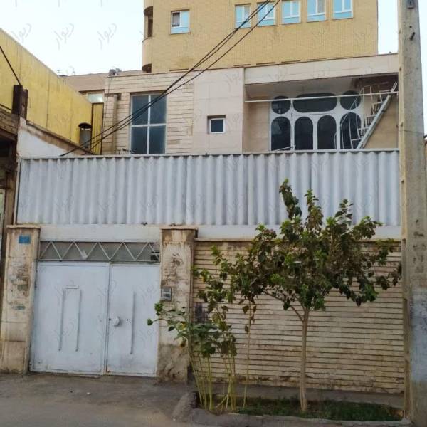 ملک ویلایی دو طبقه و نیم