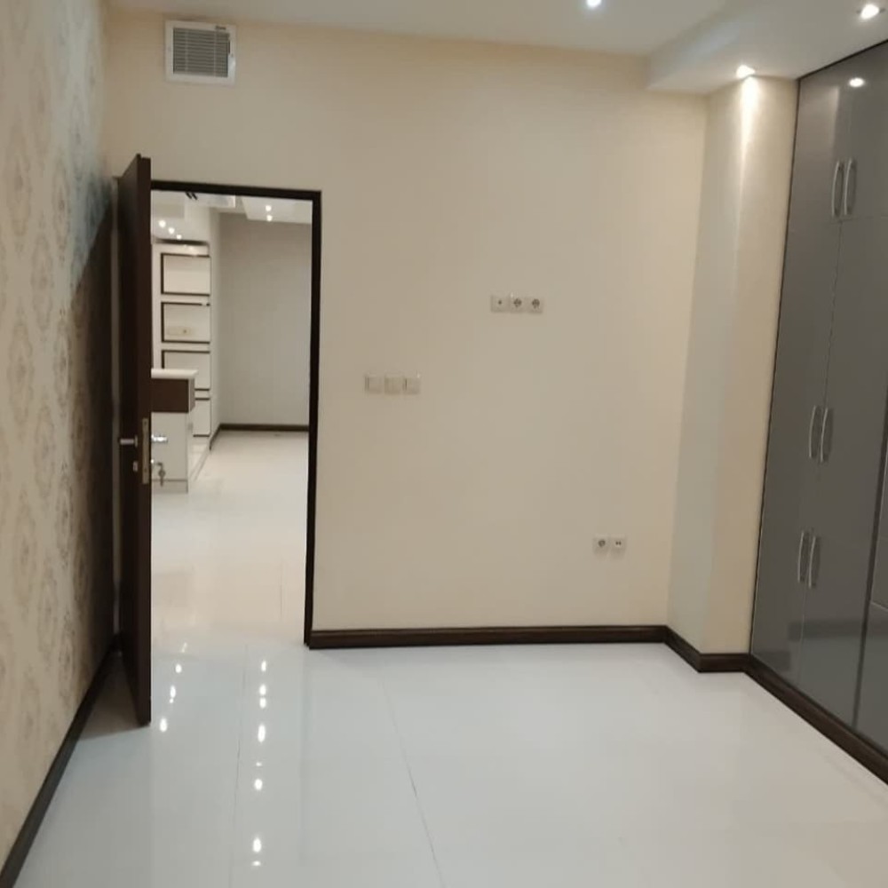                                         آپارتمان
                                        در شهرک قدس قم