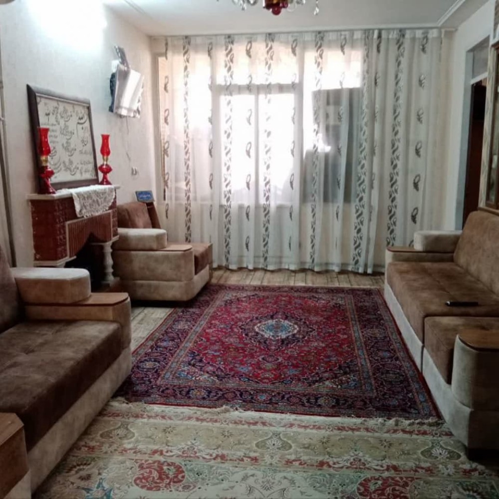                                         آپارتمان
                                        در صفاشهر قم
