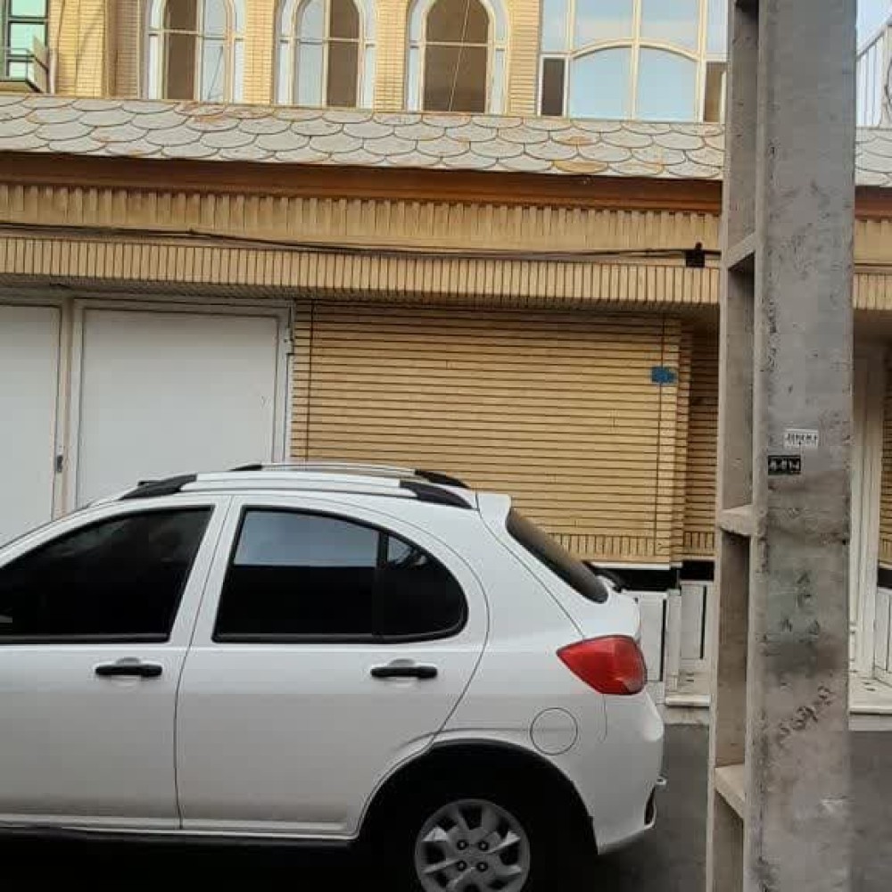                                         منزل ویلایی
                                        در صفائیه قم