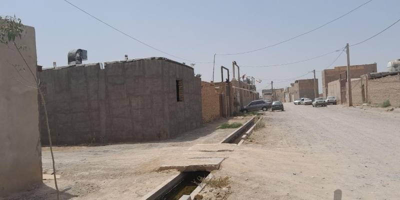 خانه نیمه کاره مبارک اباد.