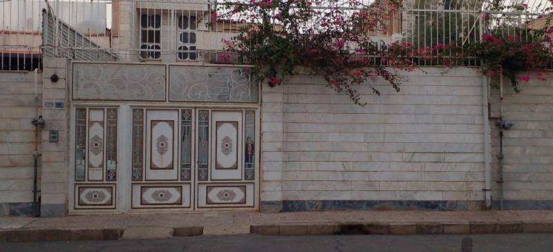                                             خانه ویلایی
                                                                                منزل ویلایی
                                        در  قم