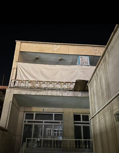                                             خانه کلنگی با موقعیت تجاری
                                                                                منزل ویلایی
                                        در دورشهر قم