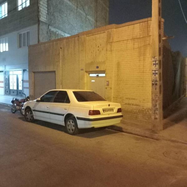 ، منزل مسکونی قدیمی ولی تمیز ،