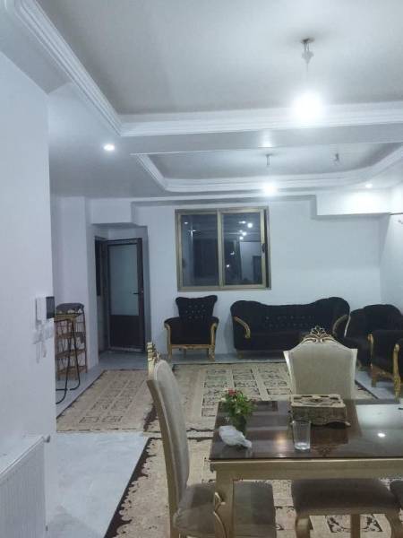 آپارتمان صدمتری شیک، دو خوابه، دو بالکن، نزدیک حرم