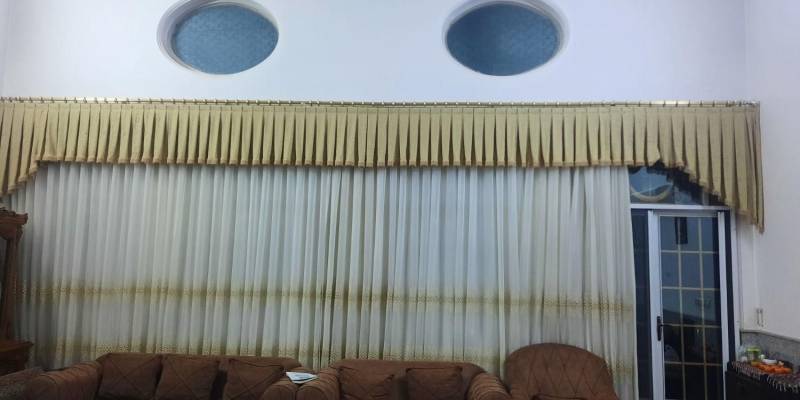                                            خانه ویلایی شمالی
                                                                                منزل ویلایی
                                        در هنرستان قم