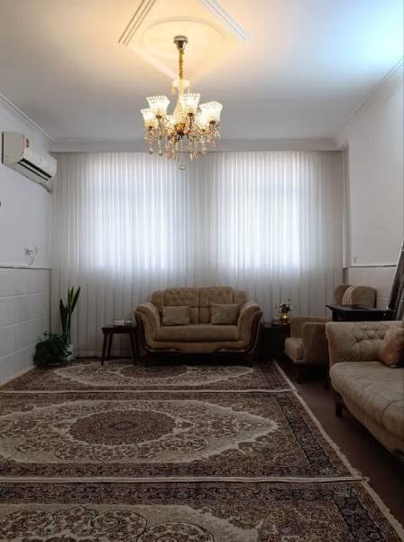 خانه دوطبقه ونیم