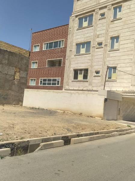 تهاتر آپارتمان ۱۳۷ متری ۳ خوابه در بنیاد با زمین