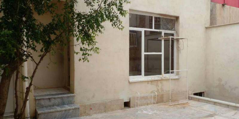                                             خانه ویلایی باجک 1
                                                                                منزل ویلایی
                                        در  قم