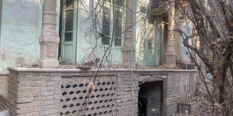                                             ملک 140 متری در ارم نزدیک حرم
                                                                                زمین و باغ
                                        در ارم قم