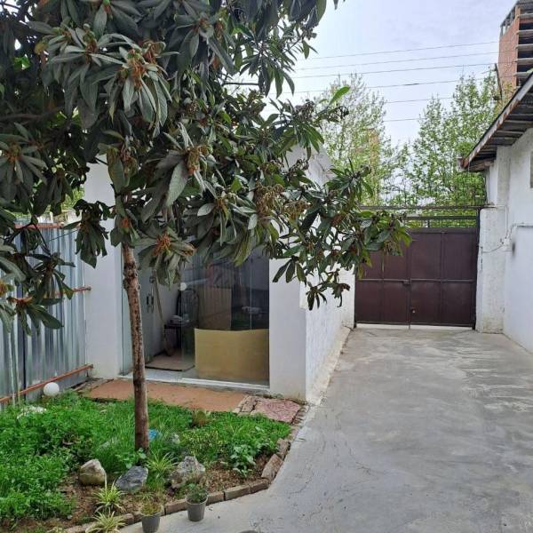                                             خانه دربست روبروی رودخانه
                                                                                منزل ویلایی
                                        در  بابلسر