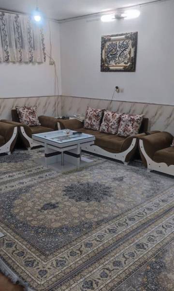                                             واحد زیرزمین مستقل و بسیار تمیز یکخوابه
                                                                                منزل ویلایی
                                        در دانیال قم