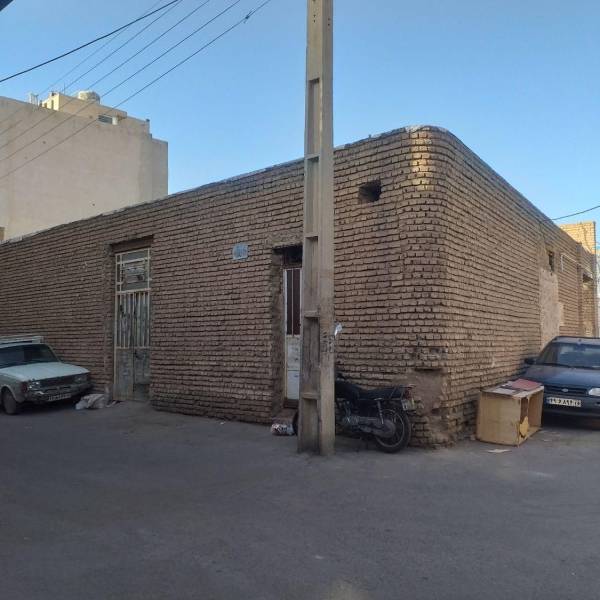 ملک قدیمی ۴۵۷متری دونبش
