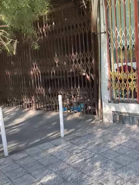 ۲۶۳ متر زمین با ۵۵ متر تجاری نبش نواب