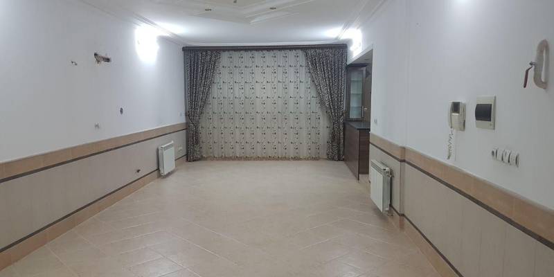                                             تک واحدی ابتدای بلوار ۱۵ خرداد
                                                                                آپارتمان
                                        در  قم