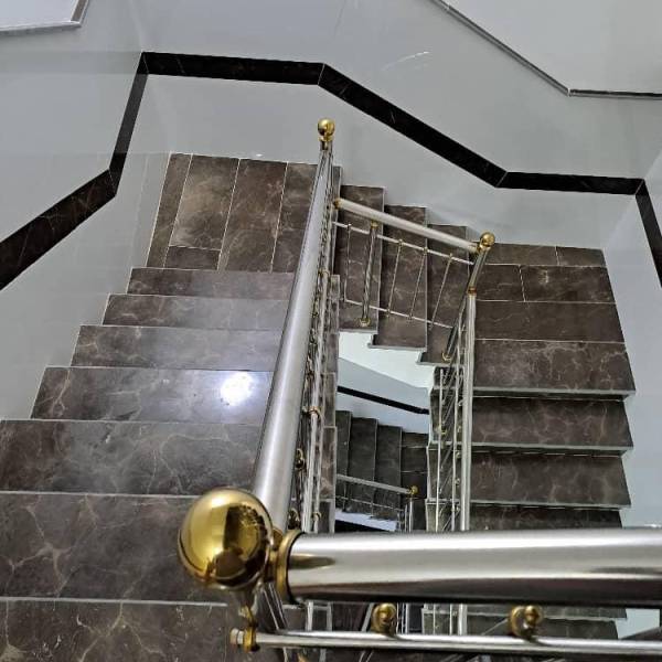 ۴طبقه تجاری مسکونی.نزدیک حرم