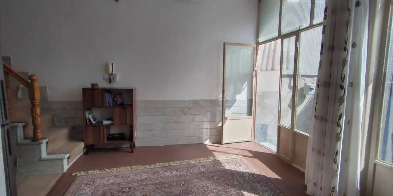                                             خانه ویلایی پرنور سنددار
                                                                                منزل ویلایی
                                        در نوبهار قم