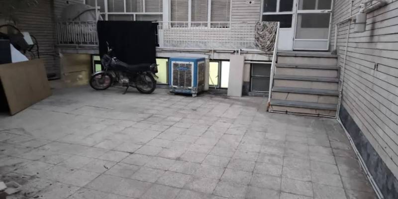                                             خانه ویلایی فروشی
                                                                                منزل ویلایی
                                        در حنیف نژاد قم