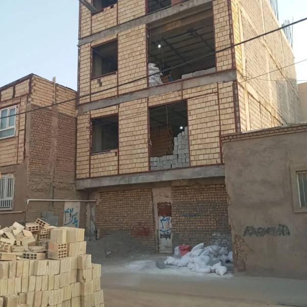                                             معاوضه اپارتمان نوساز مهندسی با خانه کلنگی یا زمین
                                                                                آپارتمان
                                        در امامزاده ابراهیم قم
