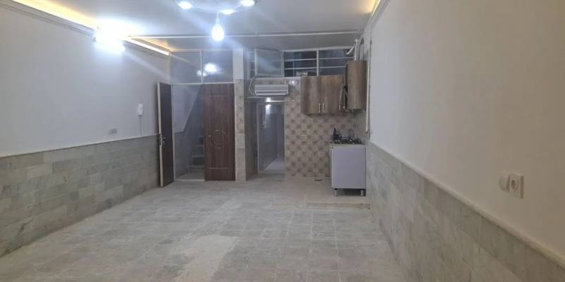                                             فروش خانه ویلایی۶۵متر بهر خیابان ستاره
                                                                                منزل ویلایی
                                        در نیروگاه قم