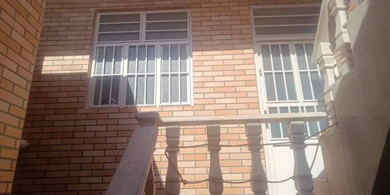                                             منزل نوساز و تمیز
                                                                                منزل ویلایی
                                        در  قم