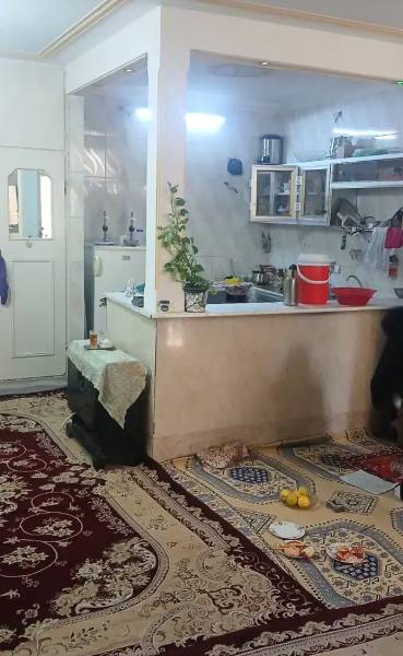                                             فروش دو و نیم طبقه مسکونی و تجاری
                                                                                منزل ویلایی
                                        در شهرک امام حسن قم