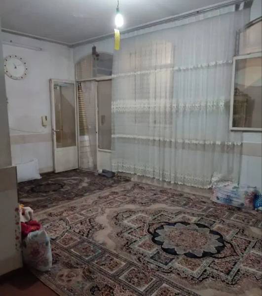                                             دو طبقه در امام حسن
                                                                                منزل ویلایی
                                        در شهرک امام حسن قم