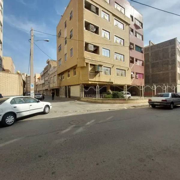                                             زمین 15خرداد
                                                                                زمین و باغ
                                        در  قم