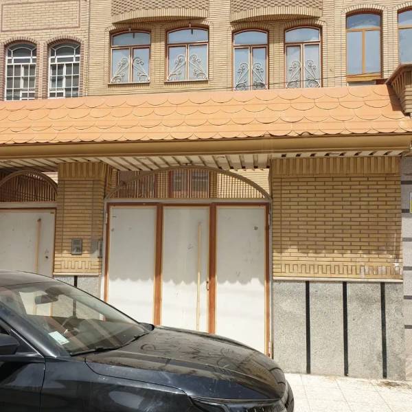                                             فروش ویلایی در جوادالئمه
                                                                                منزل ویلایی
                                        در چهل درخت‎ قم
