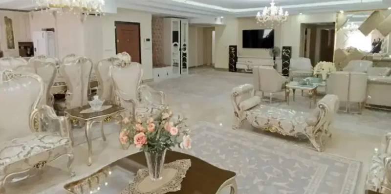                                             فروش
                                                                                آپارتمان
                                        در  قم