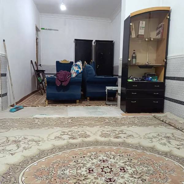                                             خانه ویلایی بازسازی شده، تک خوابه ۹۰متر دوبر
                                                                                منزل ویلایی
                                        در شهرک امام حسن قم