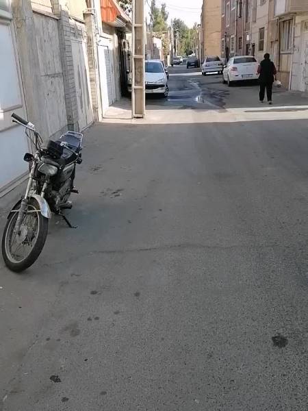                                             خانه ویلایی همکف بالا
                                                                                منزل ویلایی
                                        در  قم