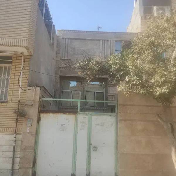                                             خانه ویلایی ۱۰۳متر
                                                                                منزل ویلایی
                                        در نخودی قم