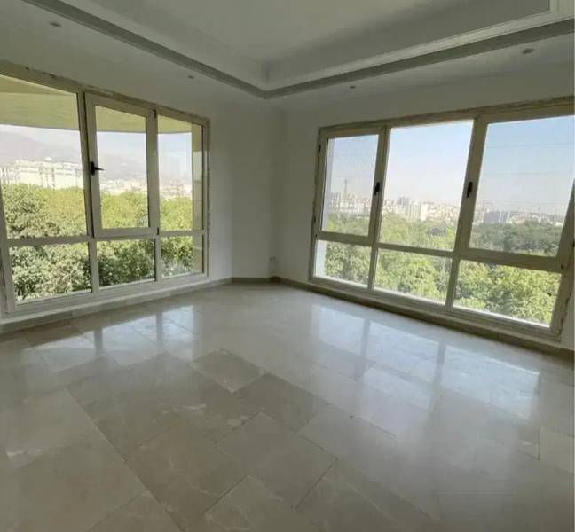 ۱۰۶ مـتر _ باجک _ آپارتمان _ سندار