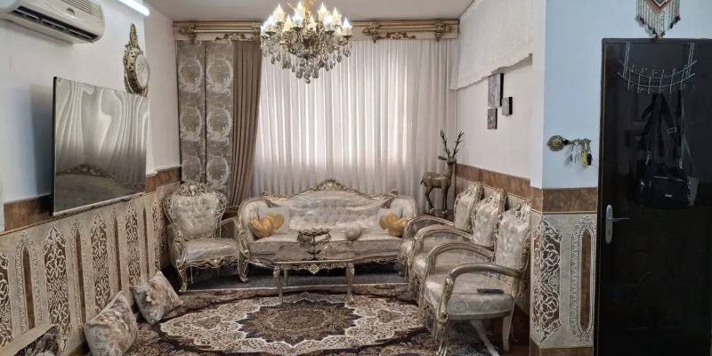                                             خانه ویلایی دوطبقه و نیم
                                                                                منزل ویلایی
                                        در نوبهار قم