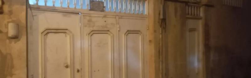                                             دوطبقه مستقل ششدانگ
                                                                                منزل ویلایی
                                        در  قم