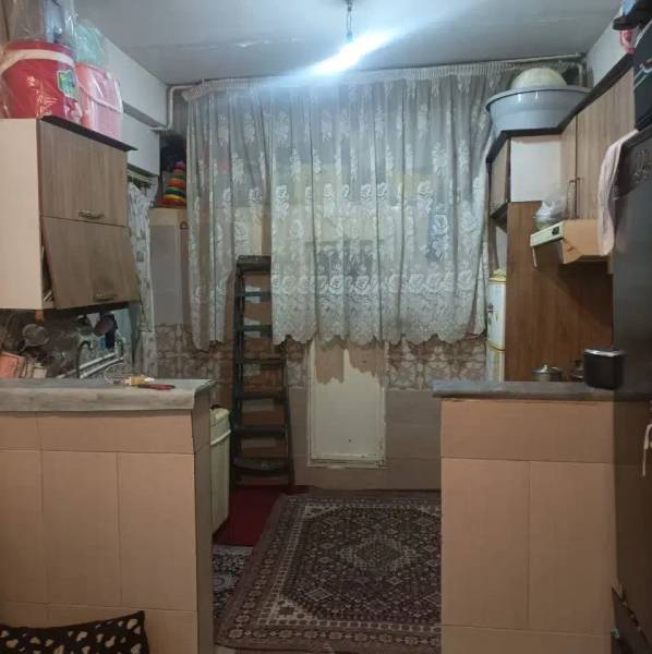                                             خانه ویلایی پشت قواره کوچه دومتری
                                                                                منزل ویلایی
                                        در قلعه کامکار قم