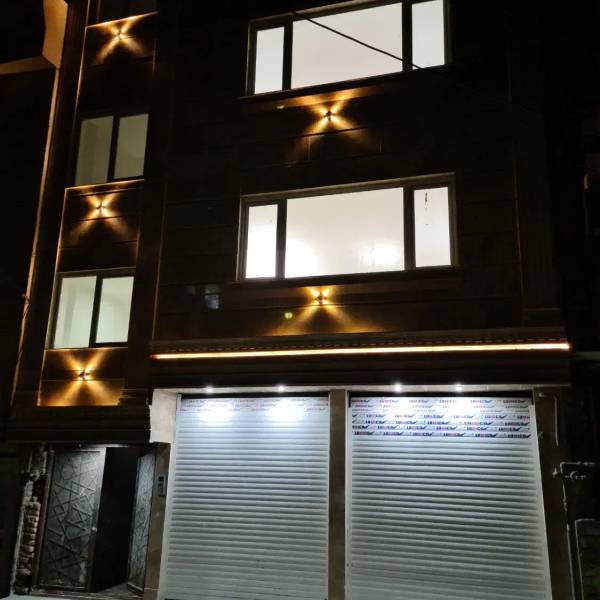                                             خانه ویلایی ۳طبقه با مغازه
                                                                                منزل ویلایی
                                        در نیروگاه قم