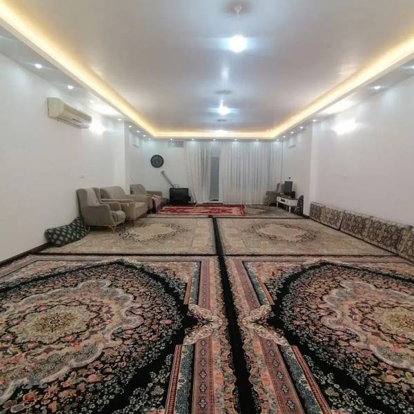                                             ویلایی ۱۷۵متری
                                                                                منزل ویلایی
                                        در شهر قائم قم