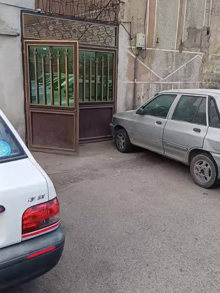                                             منزل فروشی پشت بهرقابلیت تجاری بهترین جای کیوانفر
                                                                                منزل ویلایی
                                        در خاکفرج قم