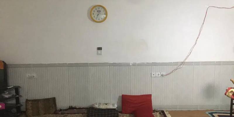                                             خانه نقلی
                                                                                منزل ویلایی
                                        در آزادگان قم