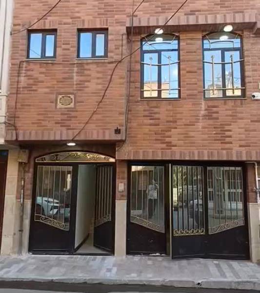                                             ویلایی 2طبقه۸۷متربا پارکینگ تمیز تخلیه مدرس توانیر
                                                                                منزل ویلایی
                                        در شهرک مهدیه (مدرس) قم