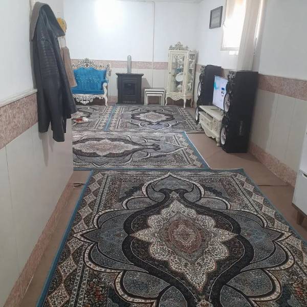                                             خانه ویلایی سه طبقه
                                                                                منزل ویلایی
                                        در علی آباد قم