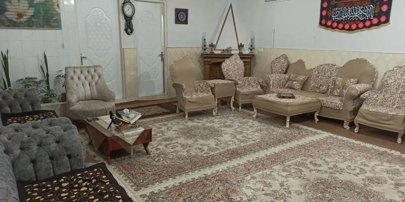                                             ویلایی خیام جنوبی، سندششدانگ، تمیز، موقعیت مناسب
                                                                                منزل ویلایی
                                        در خیام قم