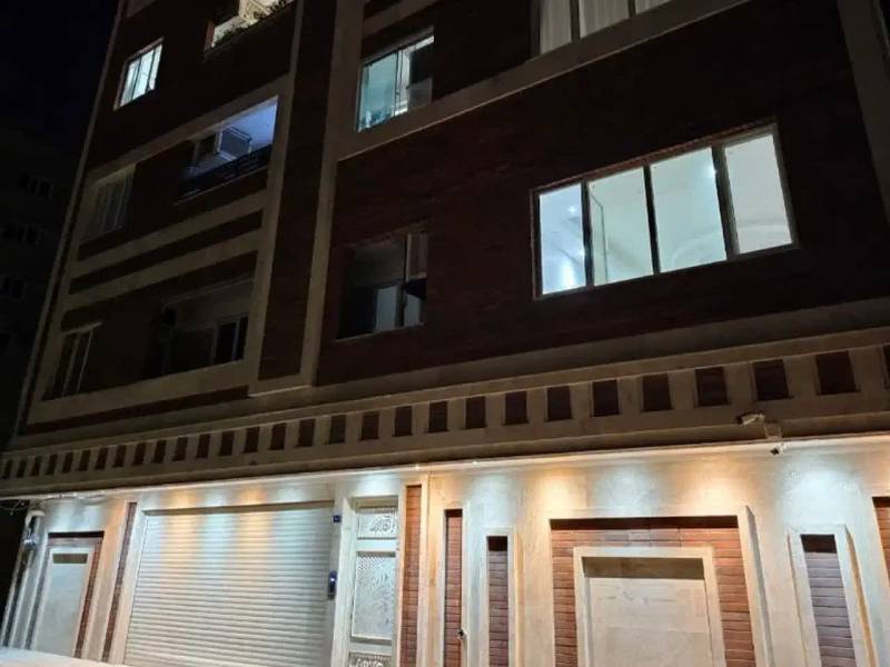                                             آپارتمان فوق العاده شیک و خاص
                                                                                آپارتمان
                                        در کلهری قم