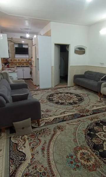                                             دو طبقه مجزا شیک و تمیز مدرس
                                                                                منزل ویلایی
                                        در شهرک مهدیه (مدرس) قم