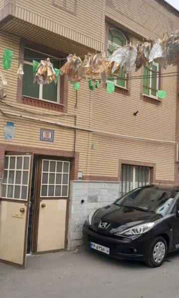                                             فروش منزل۶۲ متری سند تک برگ
                                                                                منزل ویلایی
                                        در شهرک امام حسین قم